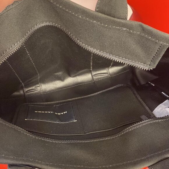 Marc Jacobs The Large BLACK Tote Bag - Picture 6 of 6